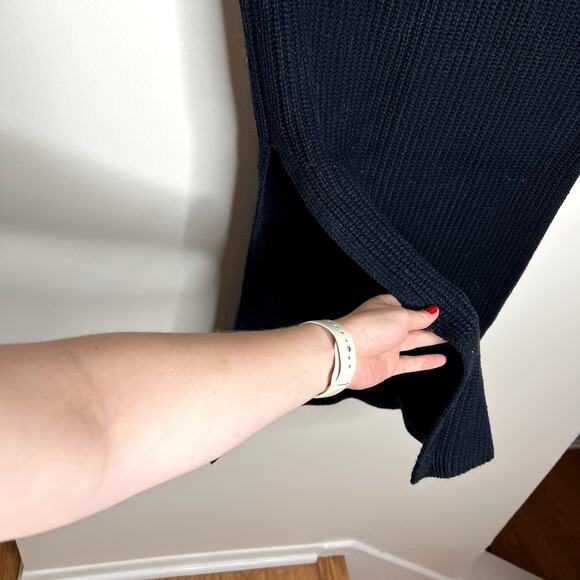 Bishop + Young Dark Blue Sleeveless Tunic Sweater - Picture 3 of 6